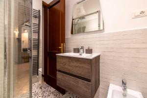 Koupelna v ubytování Casetta Stella - Affitti Brevi Italia + 33 fotografií