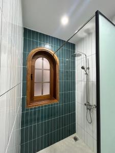 Bilik mandi di Vang Anh Homestay Hoi An