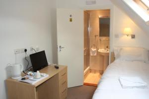 Afbeelding uit fotogalerij van Clifton Lodge Hotel in High Wycombe