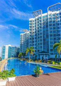 Πισίνα στο ή κοντά στο Spacious 2bedroom with Seaview +11 φωτογραφίες