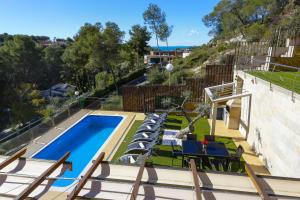 Swimmingpoolen hos eller tæt på Villa NINA