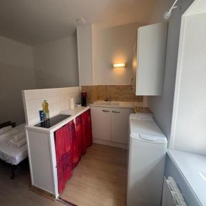 Dapur atau dapur kecil di Studio Le Verdun et La République
