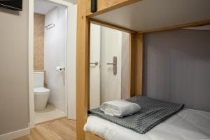 O baie la Casa Ollerias - Anterior Hostal Ronda +95 fotografii