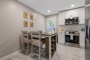 Kuchyň nebo kuchyňský kout v ubytování 6 Oriole Drive Cartersville
