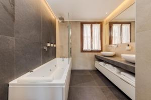 Phòng tắm tại Residenza Simeon Grande