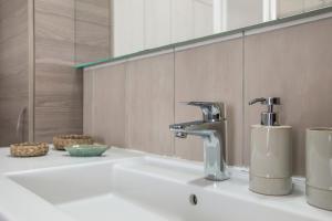 Ένα μπάνιο στο Casa Steffi +16 φωτογραφίες