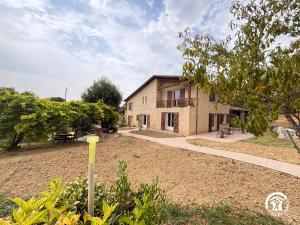 Το κτήριο όπου στεγάζεται  το bed & breakfast