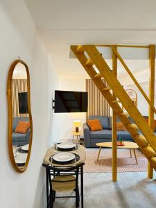 TV a/nebo společenská místnost v ubytování Studio Cotta - Disney - Meaux City Center - Paris