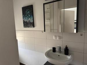 Ένα μπάνιο στο Appartement "Franz" inklusive Parkplatz +3 φωτογραφίες