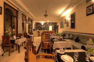 Restaurace v ubytování Villa Dar Mya Palmiers