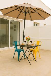 Patio nebo venkovní prostory v ubytování Studio Azzurro Parking gratuit, Wi-Fi, cuisine équipée