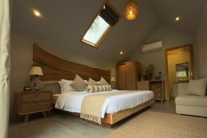 Katil atau katil-katil dalam bilik di StayVista at Luma with BBQ +10 gambar