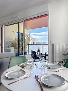 Χώρος καθιστικού στο T3 avec loggia, Clim et parking - Proche Montpellier