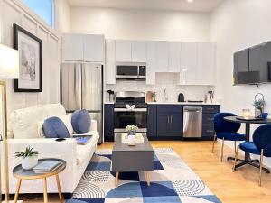 Gallery image of Sunny 1B1B Apt with full kitchen, Walk to Convention Center in Providence