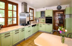 Η κουζίνα ή μικρή κουζίνα στο Maison Provençale