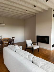 Χώρος καθιστικού στο Villa Hortensia - Charming Cottage Near Fontainebleau