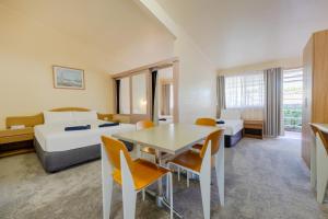 Ruang duduk di Toowoomba Motel