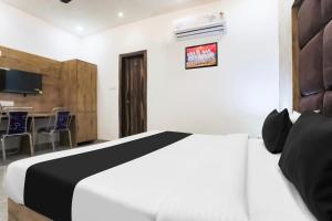 Imagen de la galería de Hotel O VINAMRA NAMAN HOTEL, en Juhi Bari