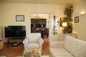 Μια τηλεόραση ή/και κέντρο ψυχαγωγίας στο Sunshine Guest House