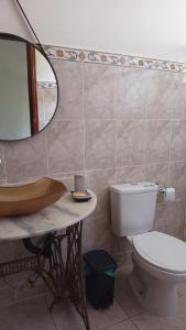 Ένα μπάνιο στο Casa em poucos passos da praia de Jaconé