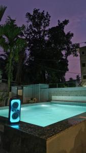 Πισίνα στο ή κοντά στο Villa Shreyas Horizon