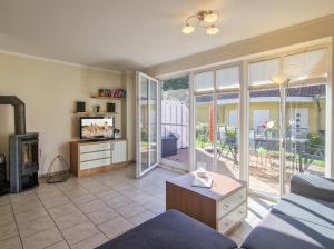 Et tv og/eller underholdning på Brise Ferienhaus Viola