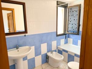 Koupelna v ubytování International Surf Camp ONLY SURF + 23 fotografií