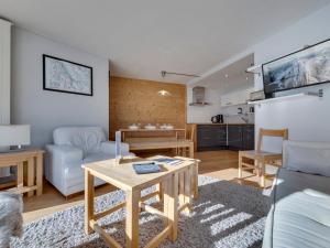 Kuchyň nebo kuchyňský kout v ubytování Superbe Appartement au Coeur de Tignes, 4 Pièces, 6 Personnes, Pieds des Pistes, Balcon, Wifi Inclus - FR-1-641-46