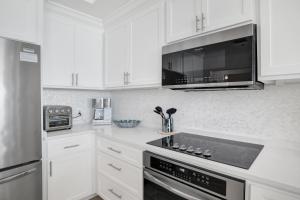 Nhà bếp/bếp nhỏ tại Phoenix IX 307 condo +44 ảnh