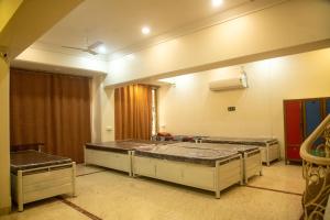 Billardbord på Ansh PG & DORMITORY