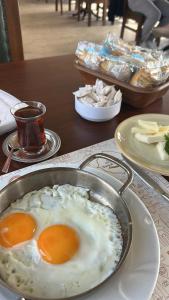 Jídlo v kempu nebo okolí