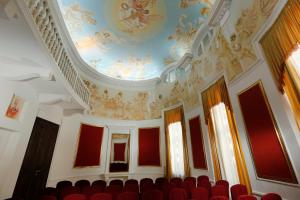 Φωτογραφία από το άλμπουμ του Grand Hotel Yerevan - Small Luxury Hotels of the World σε Yerevan