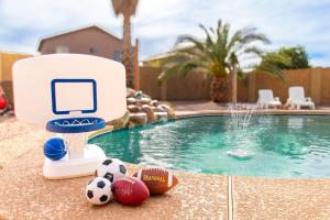 Πισίνα στο ή κοντά στο Casa Aria 4BR Home & Heated Pool +57 φωτογραφίες
