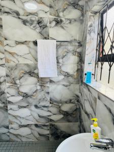 Ένα μπάνιο στο Indalo Guesthouse +15 φωτογραφίες
