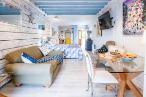 Posezení v ubytování The Studio At Raymond House - Penally - Tenby