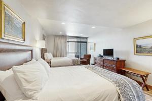 Postel nebo postele na pokoji v ubytování Steamboat Resort Villas 608 + 25 fotografií