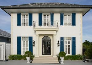 Budova, kde se vila nachází