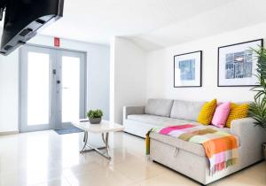 Khu vực ghế ngồi tại Aquaville Dorado Moderna Villa 1 +29 ảnh