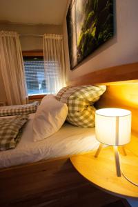 Fotografie z fotogalerie ubytování Gemütliche DG-Wohnung mit großer Küche & Parkplatz v destinaci Burglengenfeld