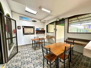 Μια τηλεόραση ή/και κέντρο ψυχαγωγίας στο Room B – Perfect Rest in Heredia +14 φωτογραφίες