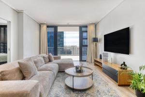 Μια τηλεόραση ή/και κέντρο ψυχαγωγίας στο Cali Luxury Apartments 16 on Bree - Amber on Bree