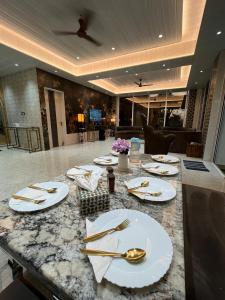 Χώρος καθιστικού στο Mountain Crest Villa Lonavala