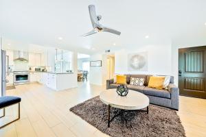 Η κουζίνα ή μικρή κουζίνα στο Calafia Beach Condo 257 #2
