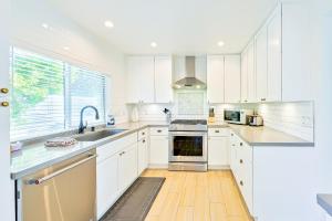 Gallery image of Calafia Beach Condo 257 #2 in San Clemente +22 photos