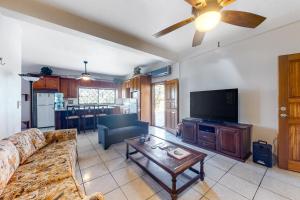 TV a/nebo společenská místnost v ubytování Palace at D Borland View -Gold Standard Certified