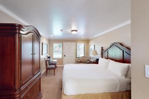 Ένα ή περισσότερα κρεβάτια σε δωμάτιο στο Silverado Resort and Spa 288