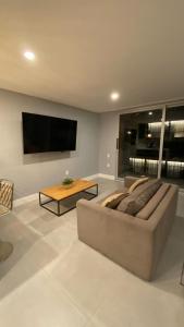 Μια τηλεόραση ή/και κέντρο ψυχαγωγίας στο Elegant Studio -Near Parque Poblado & Provenza