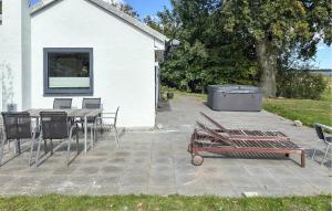 A nyaralóban sütögetési lehetőséget kínál a vendégeknek