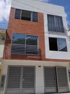 Το κτήριο όπου στεγάζεται  το διαμέρισμα