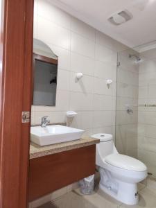 Ένα μπάνιο στο EcuOlimpo Lighthouse Stay double